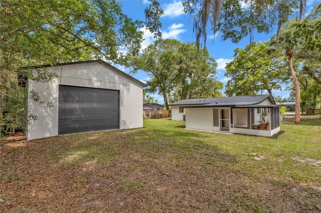 318 W PALMETTO AVENUE, Deland, FL 32720