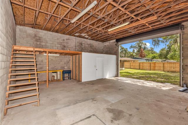318 W PALMETTO AVENUE, Deland, FL 32720