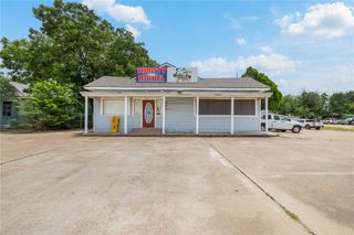 923 South Texas Avenue, Bryan, TX 77803