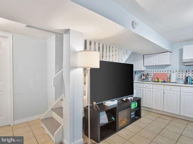 310 70TH PL, Capitol Heights, MD 20743