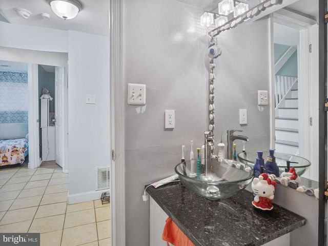 310 70TH PL, Capitol Heights, MD 20743