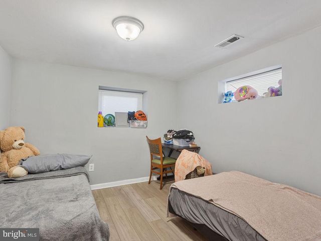 310 70TH PL, Capitol Heights, MD 20743