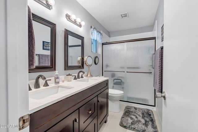 7940 W WILLOW Avenue, Peoria, AZ 85381