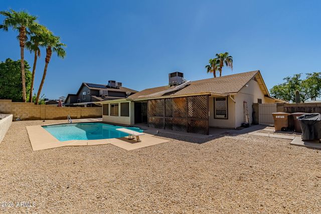 7940 W WILLOW Avenue, Peoria, AZ 85381