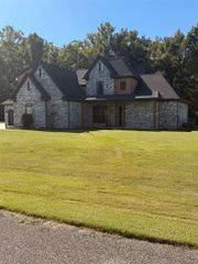 205 HANOVER DR, Arlington, TN 38002