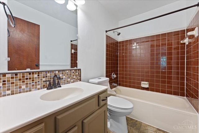 10911 Gosling Road, Colerain Twp, OH 45252