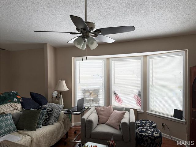 707 Hawthorne Drive, Pacific, MO 63069