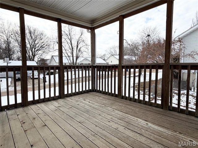 707 Hawthorne Drive, Pacific, MO 63069