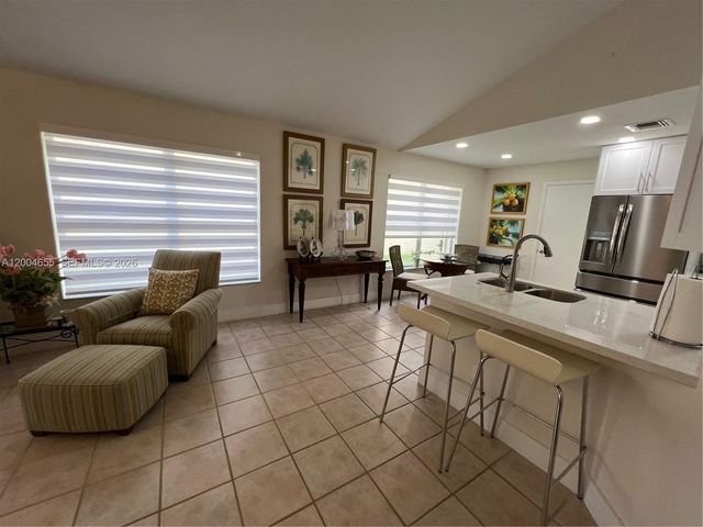 2806 Oak Grove Rd, Davie, FL 33328