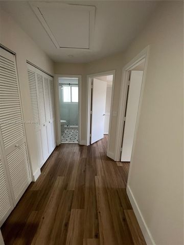 2806 Oak Grove Rd, Davie, FL 33328