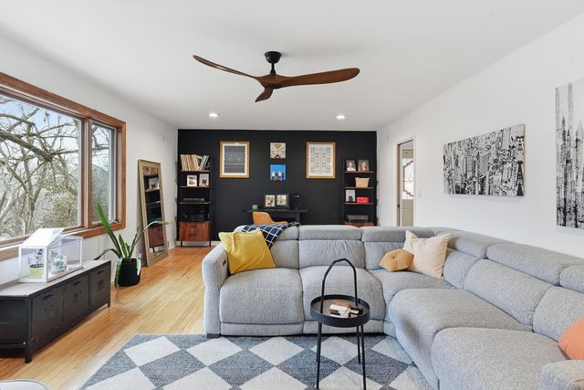 500 FRANK Street, Council Bluffs, IA 51503