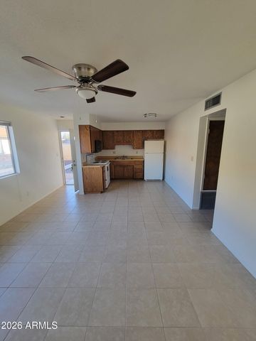 905 E FOUNTAIN Street, Mesa, AZ 85203
