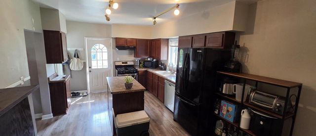 5821 60th STREET, Kenosha, WI 53144