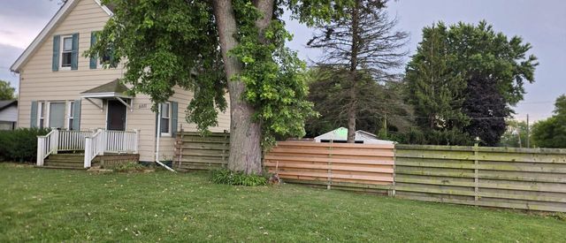 5821 60th STREET, Kenosha, WI 53144