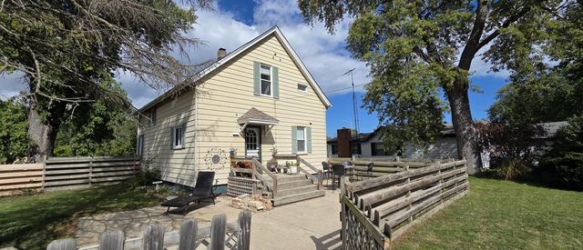 5821 60th STREET, Kenosha, WI 53144