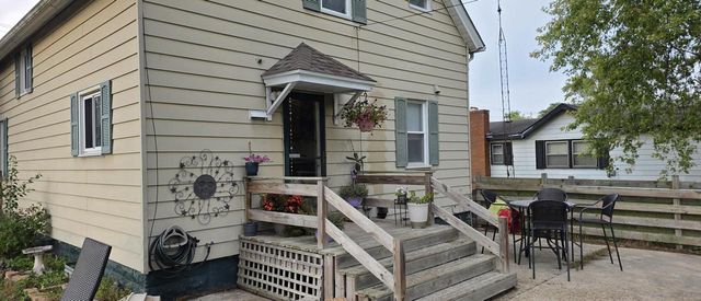 5821 60th STREET, Kenosha, WI 53144