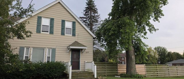 5821 60th STREET, Kenosha, WI 53144