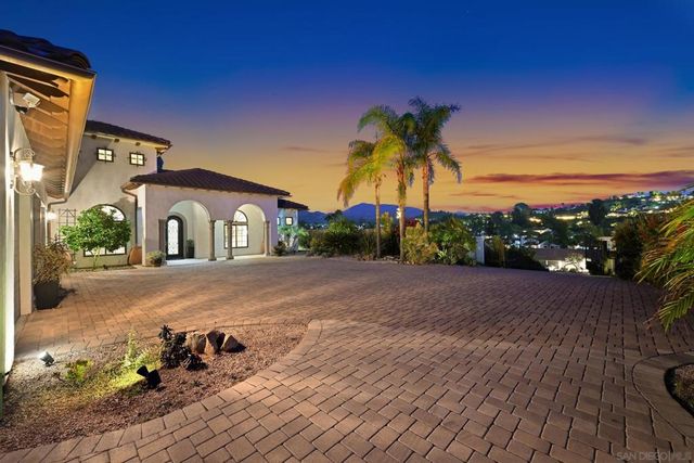 17660 Saint Andrews, Poway, CA 92064