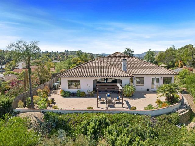 17660 Saint Andrews, Poway, CA 92064
