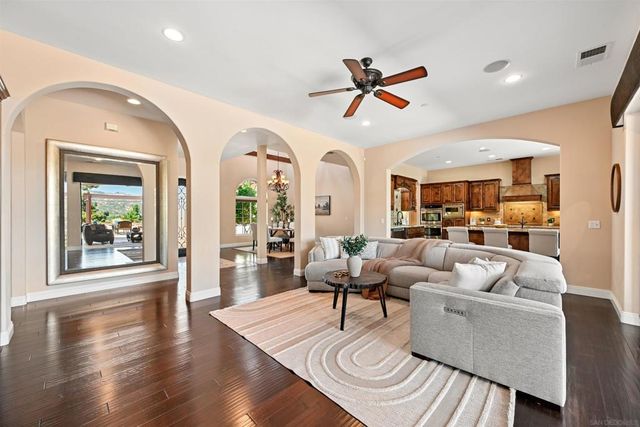 17660 Saint Andrews, Poway, CA 92064