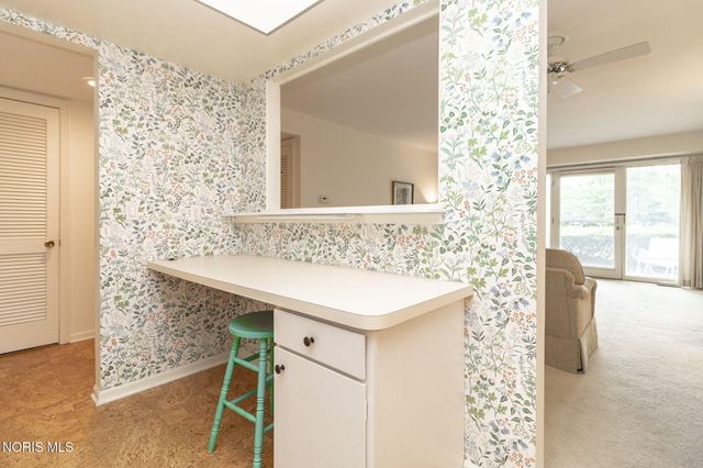 5679 Monroe Street, Unit 109, Sylvania, OH 43560