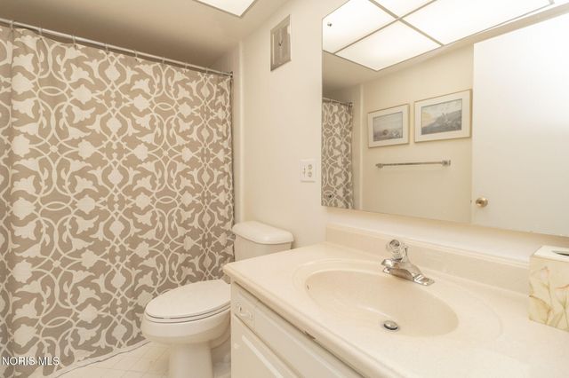 5679 Monroe Street, Unit 109, Sylvania, OH 43560