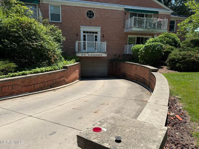 5679 Monroe Street, Unit 109, Sylvania, OH 43560