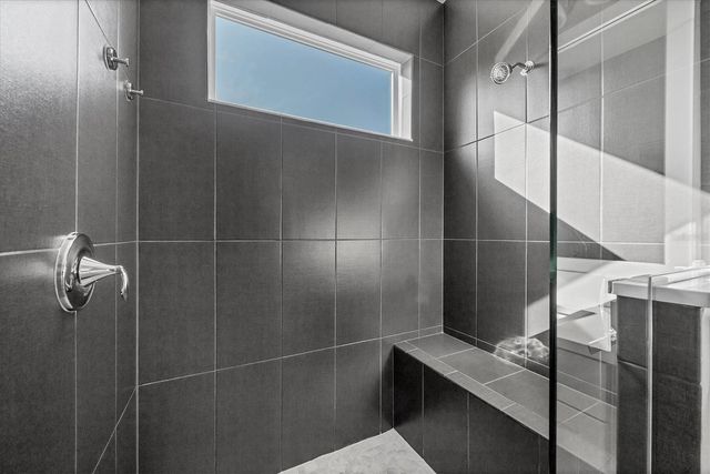 6030 AMBERLY DRIVE, Bradenton, FL 34208