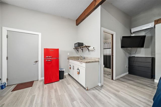 328 CYPRESS STREET, Orlando, FL 32824