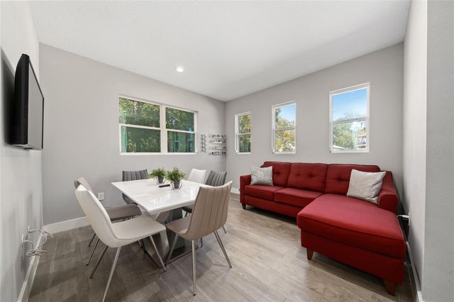 328 CYPRESS STREET, Orlando, FL 32824