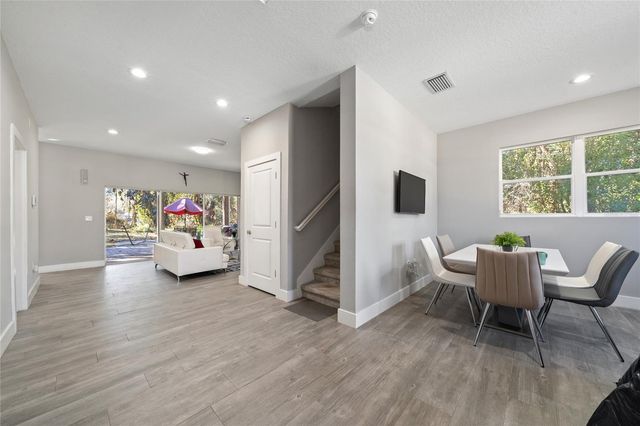 328 CYPRESS STREET, Orlando, FL 32824