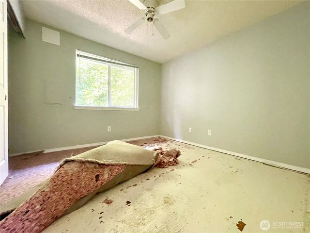 32 Madrona Place, Dupont, WA 98527
