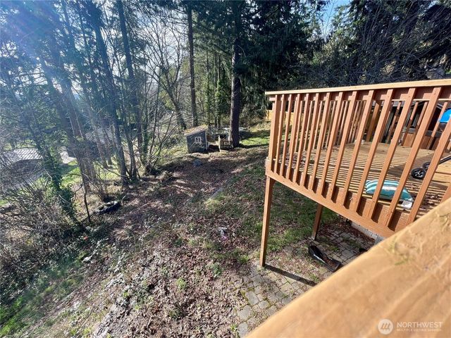 32 Madrona Place, Dupont, WA 98527