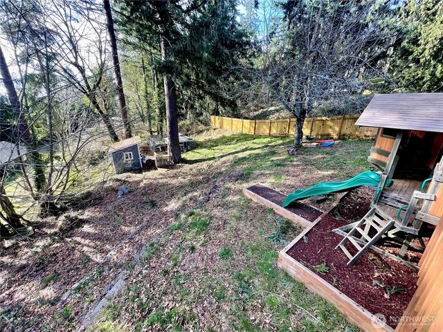 32 Madrona Place, Dupont, WA 98527