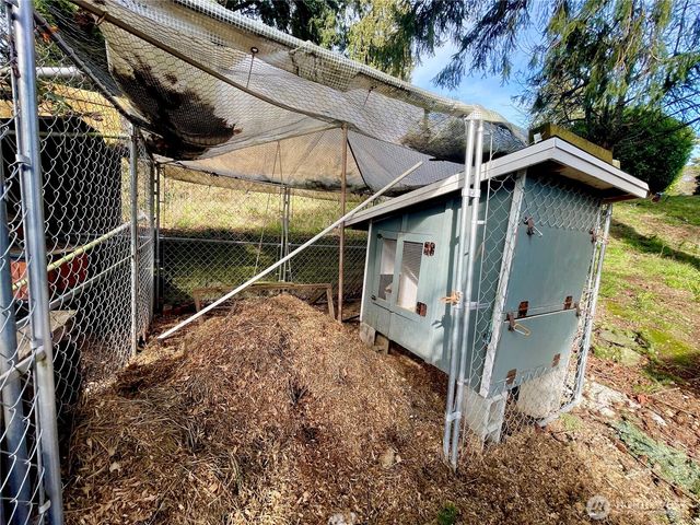 32 Madrona Place, Dupont, WA 98527