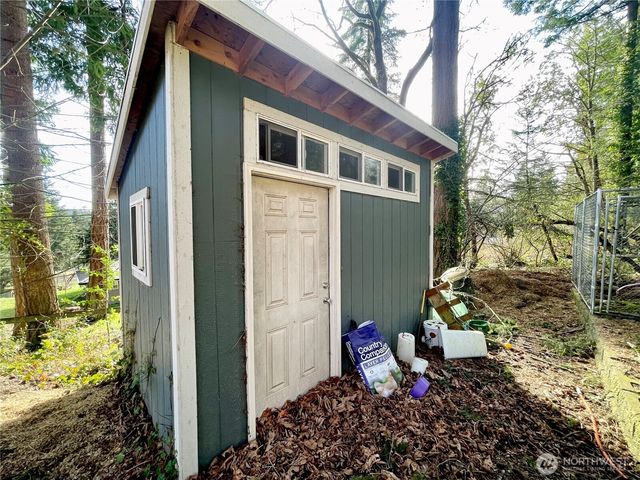32 Madrona Place, Dupont, WA 98527