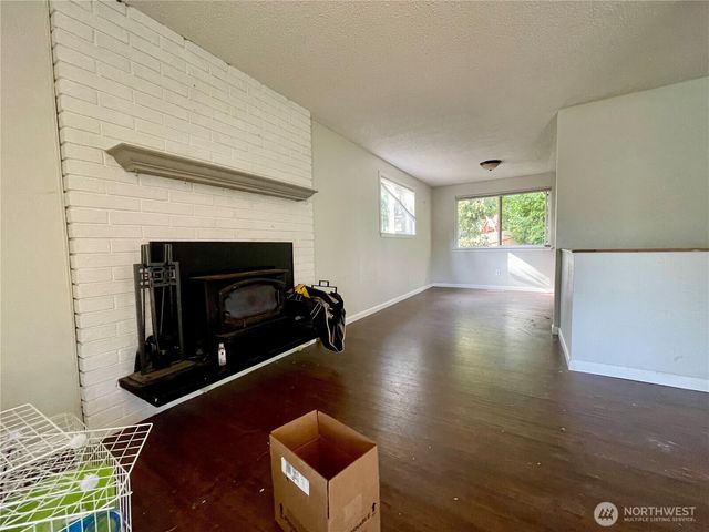 32 Madrona Place, Dupont, WA 98527