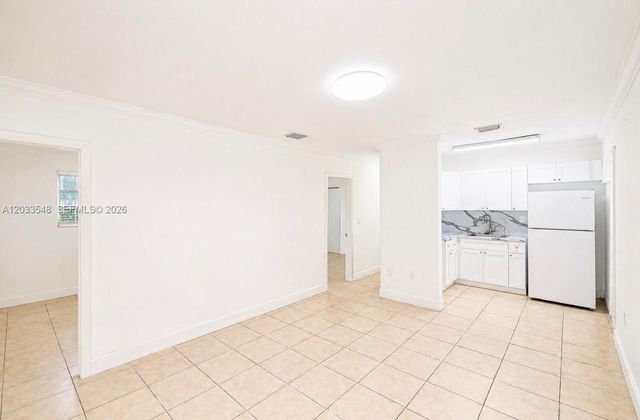 7190 W 11th Court 4, Hialeah, FL 33014