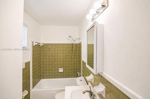 7190 W 11th Court 4, Hialeah, FL 33014