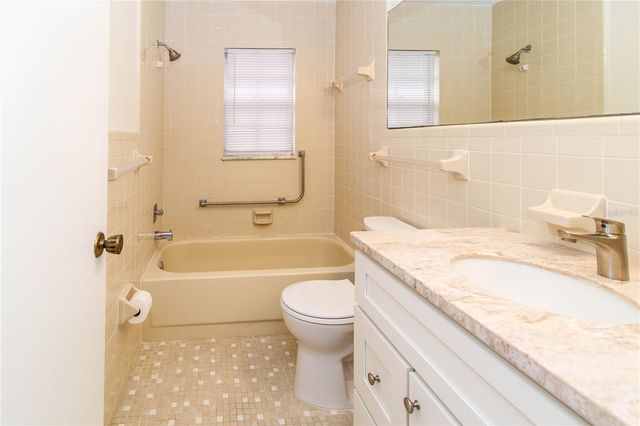 6652 DARTMOOR LANE 5A, New Port Richey, FL 34653