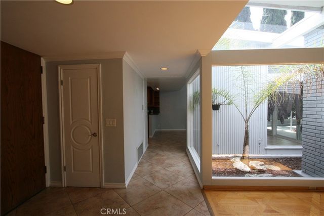 11400 Dona Evita, Los Angeles, CA 91604