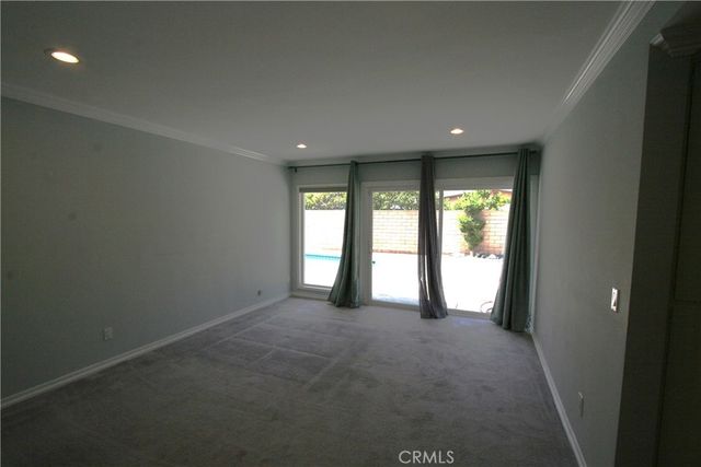 11400 Dona Evita, Los Angeles, CA 91604
