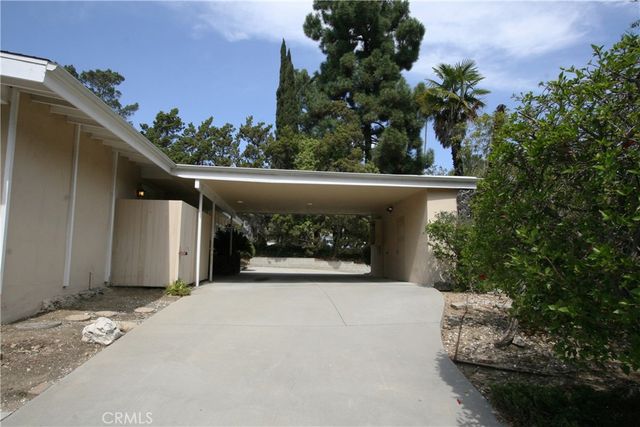 11400 Dona Evita, Los Angeles, CA 91604