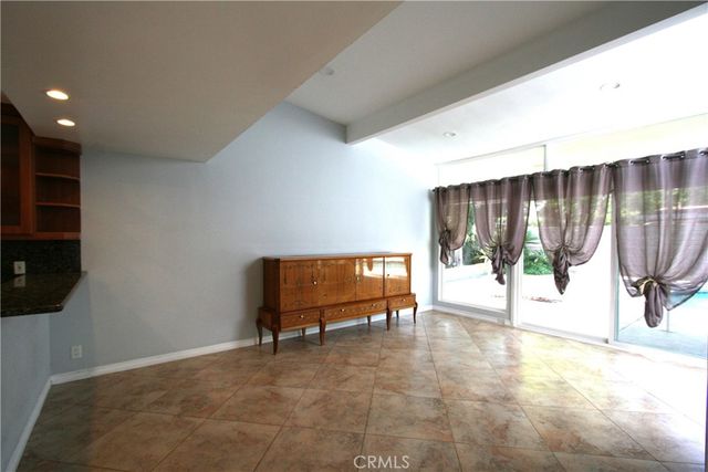 11400 Dona Evita, Los Angeles, CA 91604