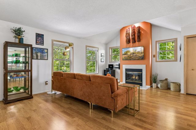 4902 Bayswater Road, Minnetonka, MN 55345