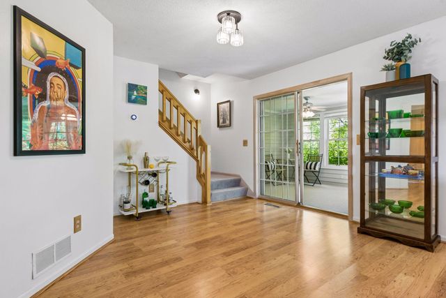4902 Bayswater Road, Minnetonka, MN 55345