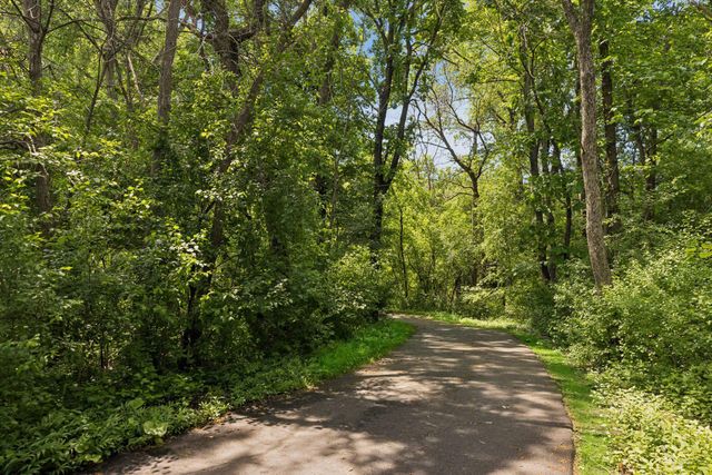 4902 Bayswater Road, Minnetonka, MN 55345