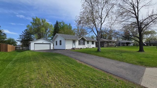 8647 Hyde Avenue S, Cottage Grove, MN 55016