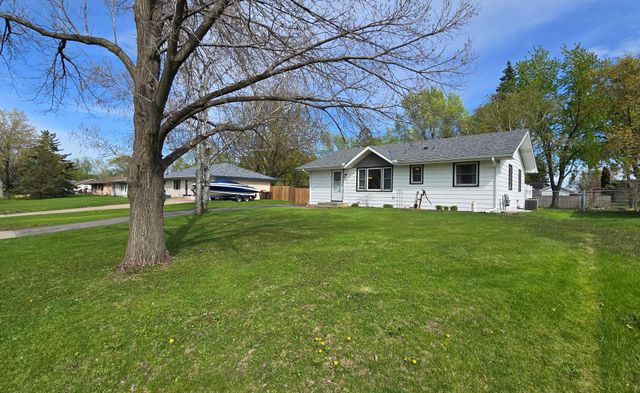 8647 Hyde Avenue S, Cottage Grove, MN 55016