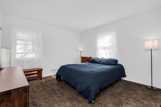 8647 Hyde Avenue S, Cottage Grove, MN 55016